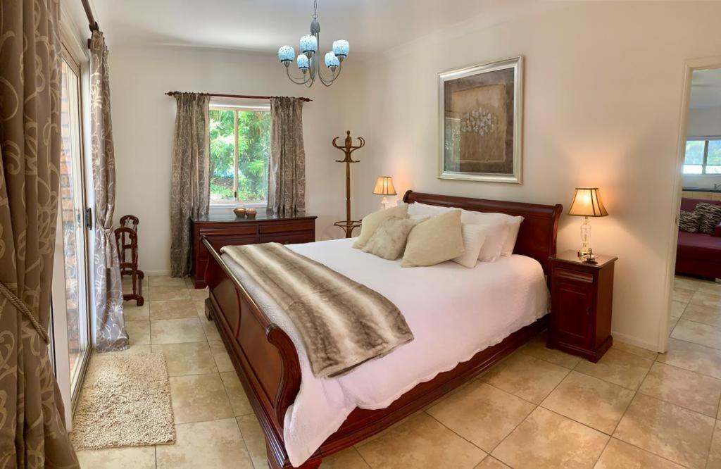 River Gum Luxury Bed And Breakfast Diddillibah Esterno foto